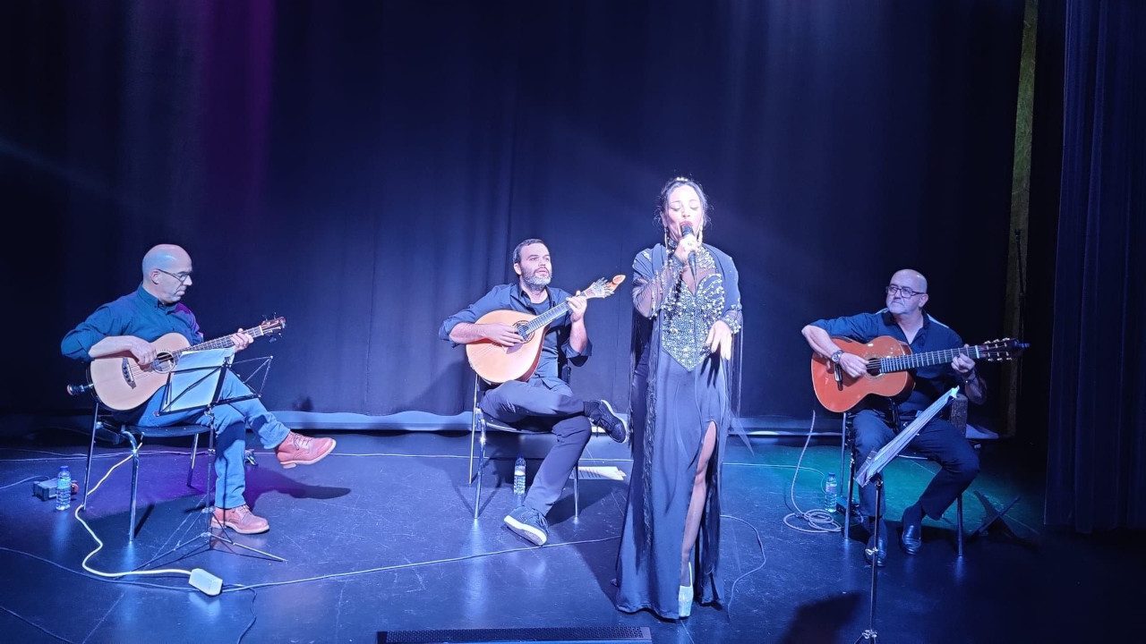 Lançamento da primeiro álbum da fadista Souselense Paula Cruz