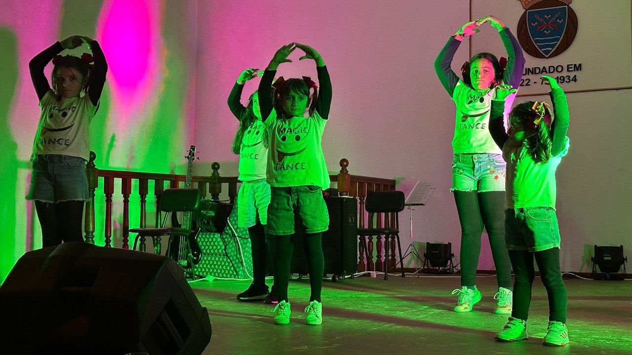 Grupos de Dança celebram o Dia Nacional do Empresário